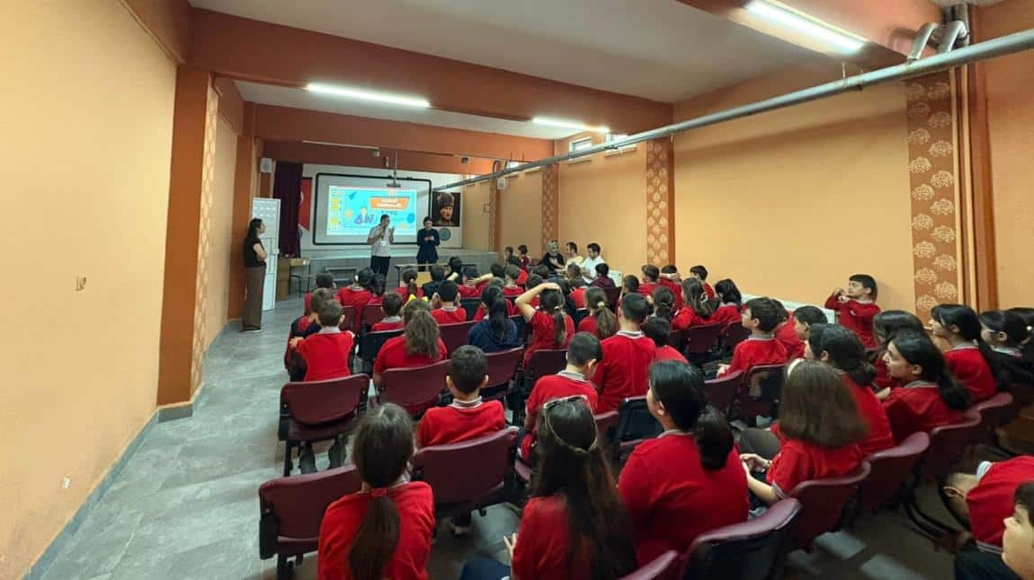 5-6-7. sınıflara Akran Zorbalığı, Öfke Kontrolü, Okul Kuralları ile ilgili seminer verildi.
